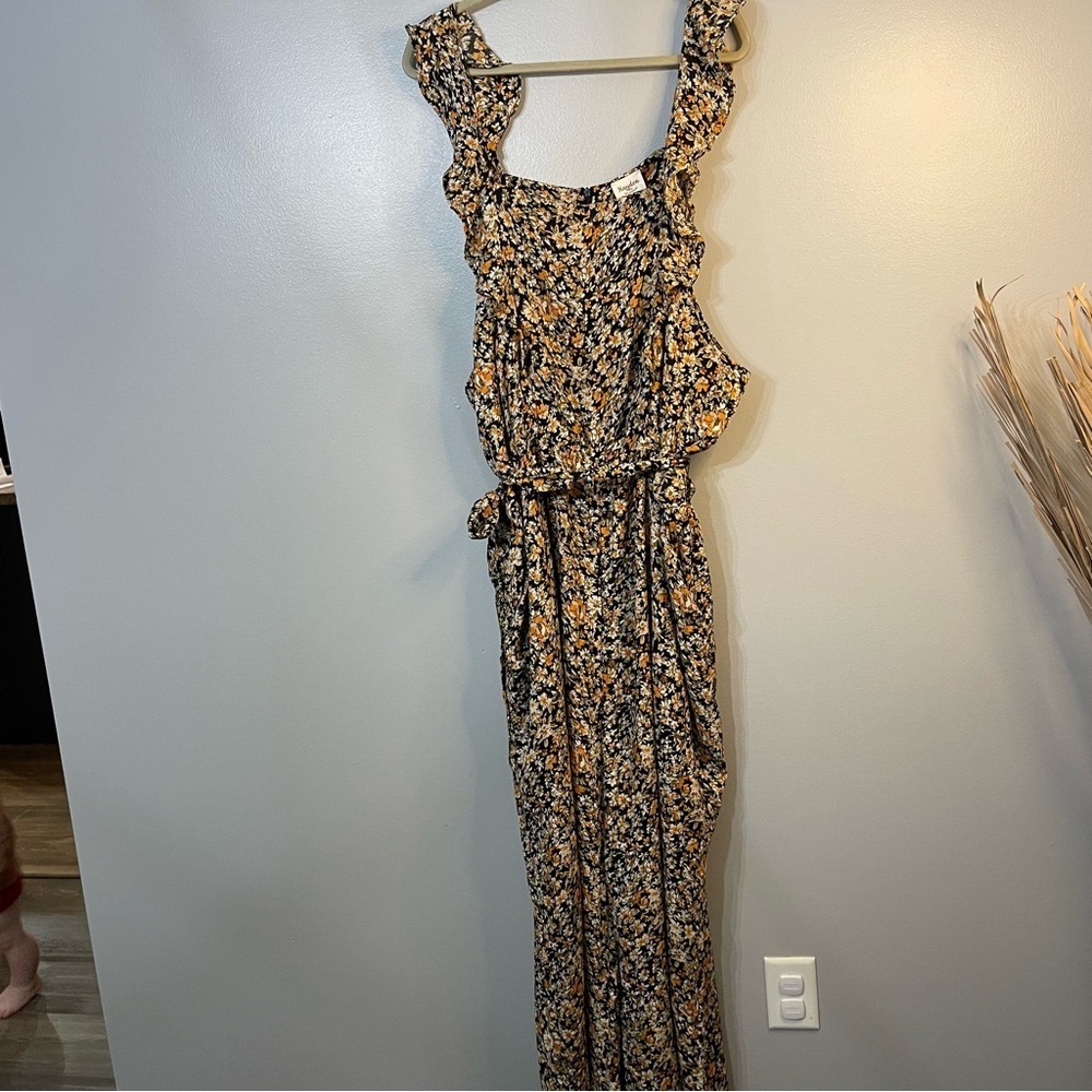 Hayden Belted Ruffle Shoulder Jumpsuit Size 3X - Picture 6 of 12